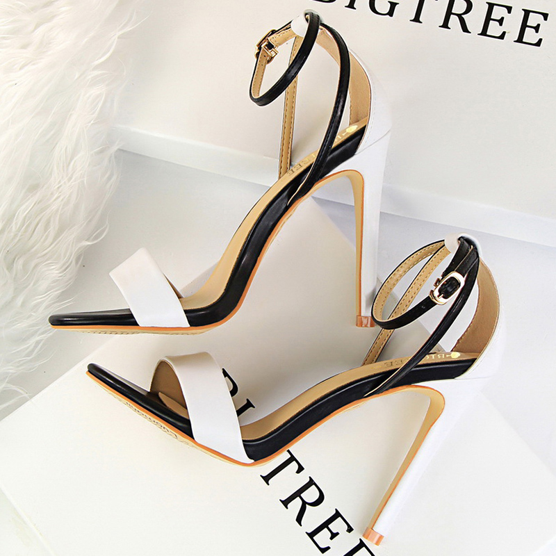 Women Black-White Concise Leat - Casual Sandal Leather recension och pris